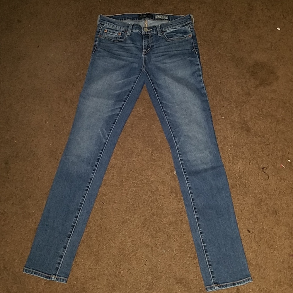 Skinny jeans